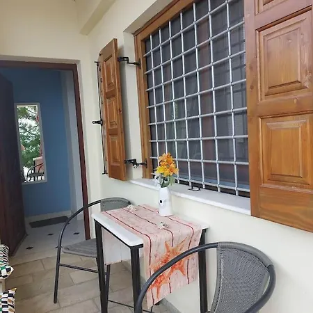 Homico 2 Apartment Lefokastro