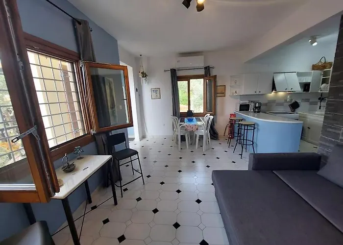 Homico 2 * Lefokastro